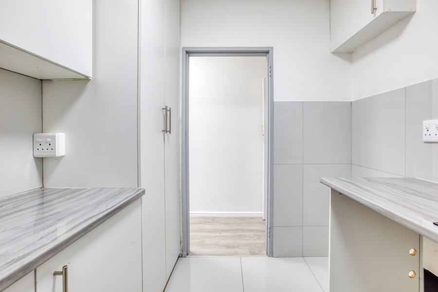 2 Bedroom Property for Sale in Woodstock Western Cape